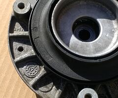 2 x GENUINE MINI F55 F56 F57 FRONT SUSPENSION TOP STRUT MOUNTS 13-19 ONE COOPER S JCW - Image 4/5