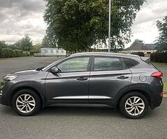 161 Hyundai Tucson 2.0 Diesel 4WD, Executive - Image 4/10