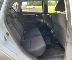 Honda Fit/Jazz , Hybrid. 2016 - Image 7/8