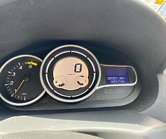 Renault Megane Estate 1.5 Diesel.  2010 - Image 7/10
