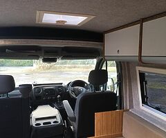 Campervan Nissan NV 400 - Image 6/8