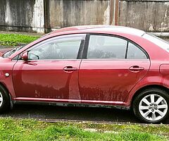 2005 TOYOTA AVENSIS