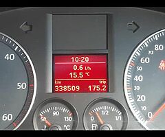VW Touran - Image 9/10