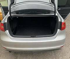 132 VW Jetta - Image 5/9