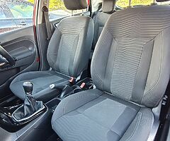 2014 Ford  Fiesta - Image 3/10