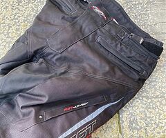 RST Pro Series Motorcycle Jacket and Trousers - Image 5/6