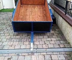 Trailer 6f 4