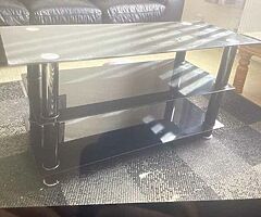 Black gloss TV unit