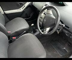 2006 Toyota Yaris 1.0L Luna NCT 01/2022 & TAX ONLY €199 per year - Image 4/9