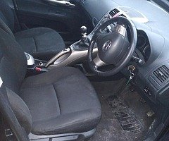 Toyot auris - Image 6/9