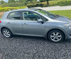 Toyota auris