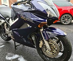 2004 Honda VFR - Image 7/10
