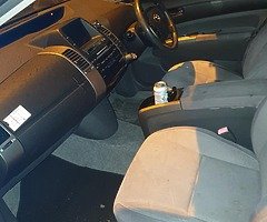 Toyota Prius 2004 - Image 4/8
