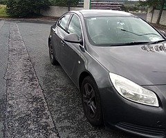 Vauxhall Insignia 2010 2l cdti tax 10-21 nct 27-01-22