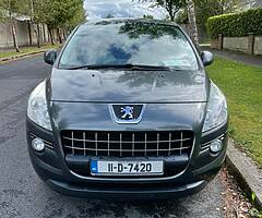 Peugeot 3008 2011