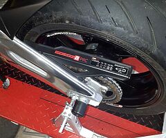 2012 Aprilia Tuono - Image 5/10