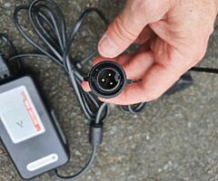 Genuine Oset charger - NEW