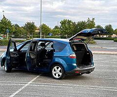 Ford s max