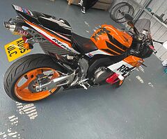 2005 Honda CBR - Image 5/10