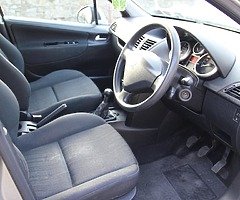 Peugeot 207 - Image 7/10