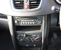 Peugeot 207 - Image 9/10