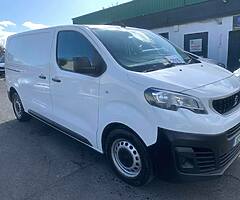 2016 Peugeot Expert Van. Leather. 3 seats. Top Spec.