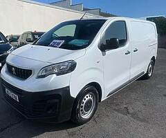 2016 Peugeot Expert Van. Leather. 3 seats. Top Spec.