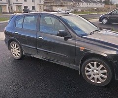 Nissan almer