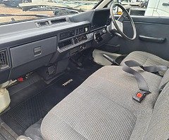 TOYOTA LITEACE - Image 7/9