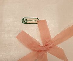 Damask Irish Linen Tablecloth & 4 matching Napkins