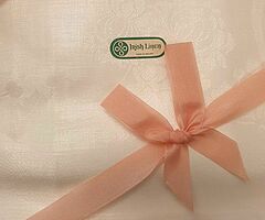 Damask Irish Linen Tablecloth & 4 matching Napkins