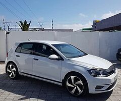 Cars and bakkies - Image 4/10