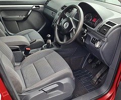 Volkswagen touran - Image 5/10