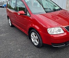 Volkswagen touran - Image 6/10