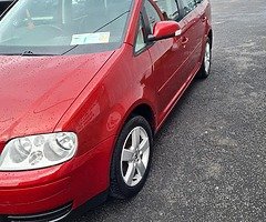 Volkswagen touran - Image 7/10