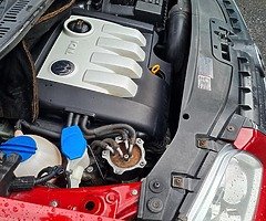 Volkswagen touran - Image 9/10