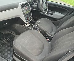 Fiat Punto - Image 4/6