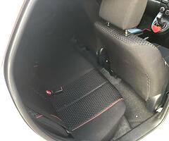 2011 Mazda Mazda 2 - Image 6/8