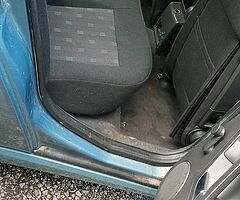 Opel Vectra 1.6 petrol ecotec only 184000 Kms no tax or nct lovely car to drive 2006 - Image 7/10