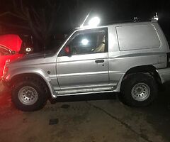 Mitsubishi pajero 2.8 for breaking