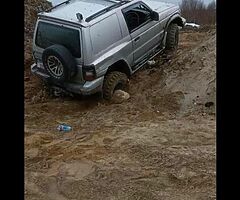 Mitsubishi pajero 2.8 for breaking - Image 5/7