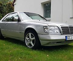 W124 coupe LHD.
