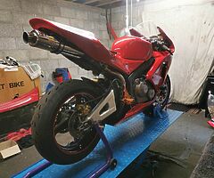 2004 Honda CBR - Image 9/10