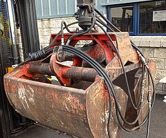 2004 Palfinger Grab Bucket