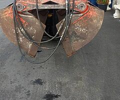 2004 Palfinger Grab Bucket