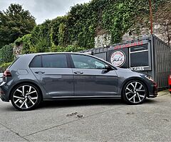 2017 Volkswagen Golf - Image 9/10