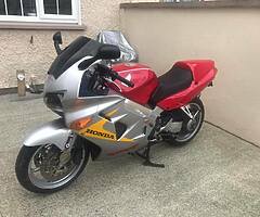 Vfr 800 fi