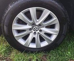 2011 Volkswagen Tiguan 2.0L TDI - Image 4/10