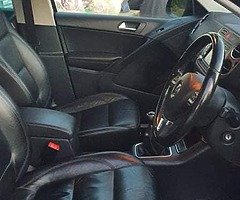 2011 Volkswagen Tiguan 2.0L TDI - Image 9/10