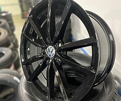 VW Pretoria Style Wheels - Image 7/7